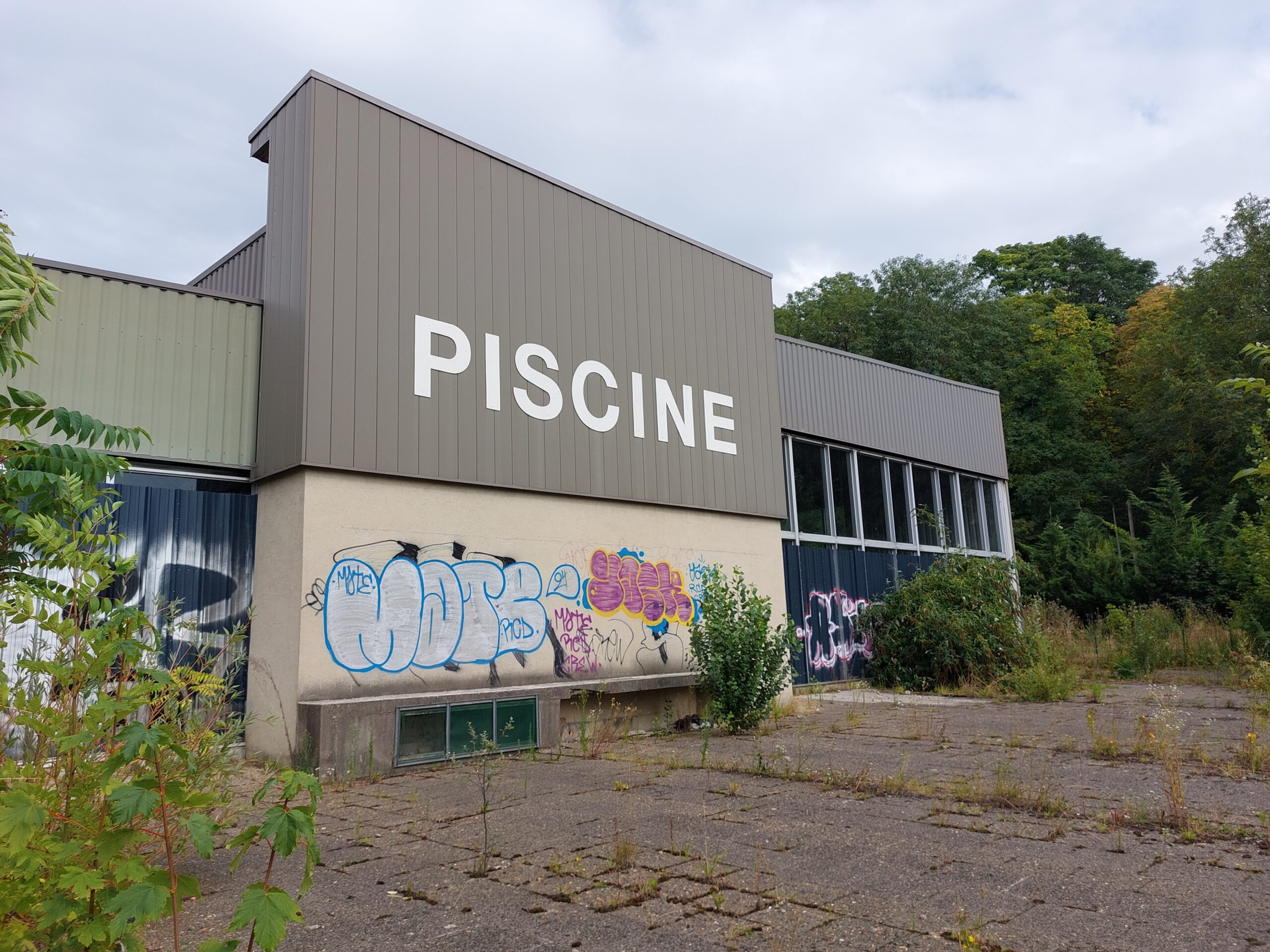 Piscine abandonnée – Val d’Oise (95)